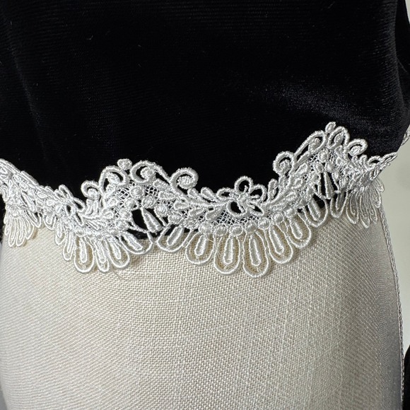 Vintage Talbots x Scott McClintock Black velvet Bolero Jacket - Picture 3 of 7